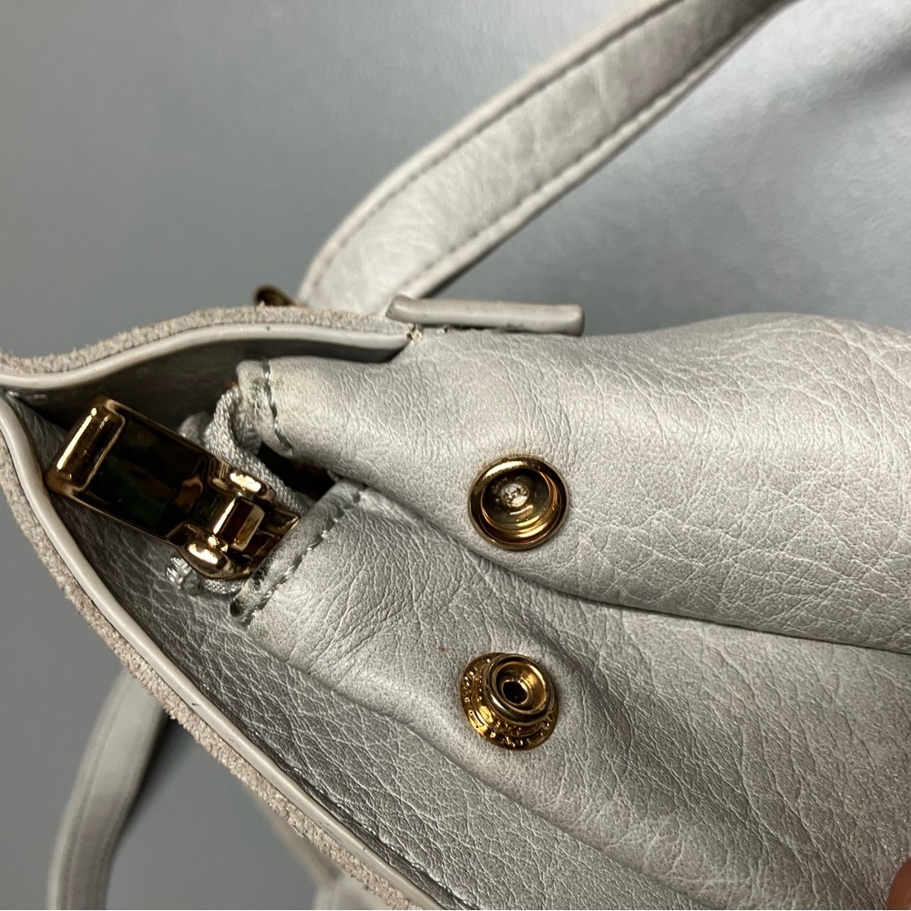 Moda? Chic Light Gray Backpack - Picture 13 of 15
